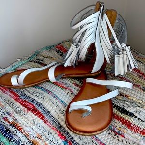 Brand- Jeffrey Campbell, Size- 7, Color- White